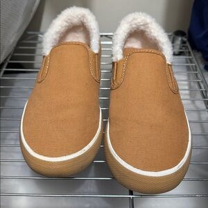 Tan Slip-On Shoes with fur Lining